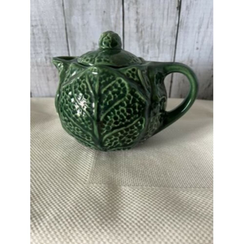 Vintage Majolica Style Glaze  Green Cabbage Leaf Tea Pot w/ Lid - Ca 1920’s